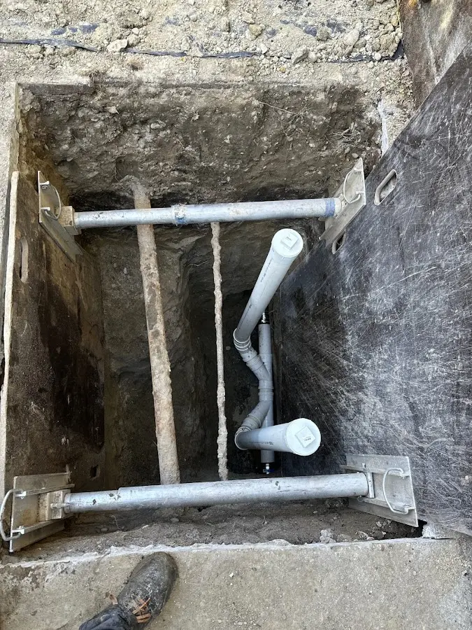 Experienced plumber completing Drain Cleaning work in Sergeant Bluff